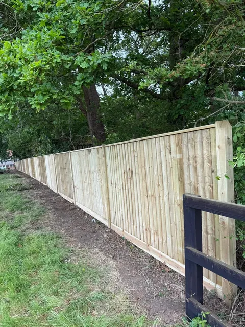 Close board boundary installation, view 7